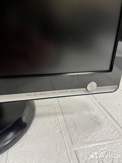 Монитор Samsung SyncMaster 931BW