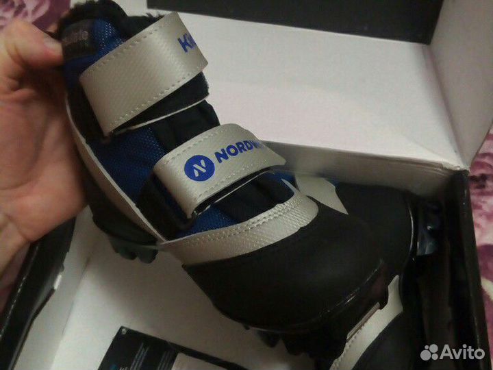 Лыжные ботинки детские 31р