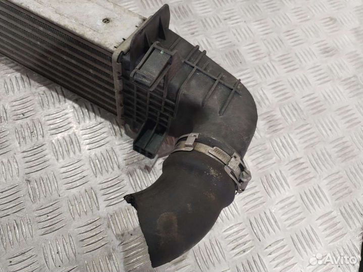 Интеркулер Mercedes-Benz C W204 A2045000500