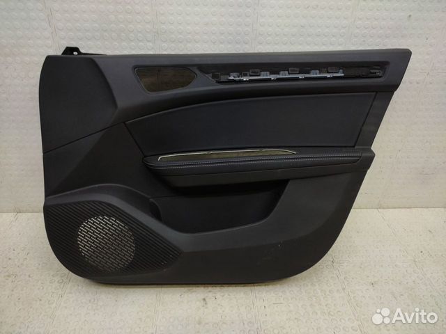 Обшивка двери передняя правая Renault Arkana 2018