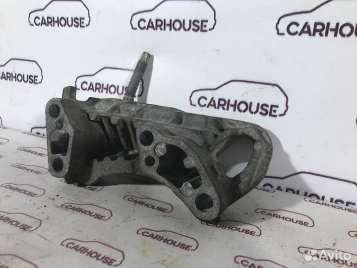 Кронштейн двигателя Ford Focus 2 1.6 TDI 2010