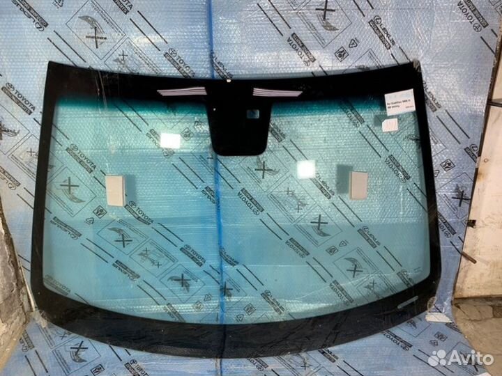 Стекло лобовое Cadillac Srx 2014