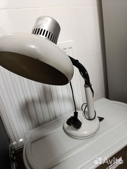 Лампа настольная