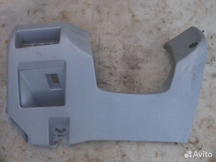 Накладка под рулевую колонку для Mazda 3 (BK)