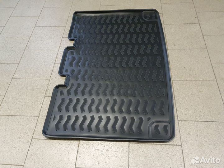 Коврик в багажник Volkswagen Caravelle T5 2003-15