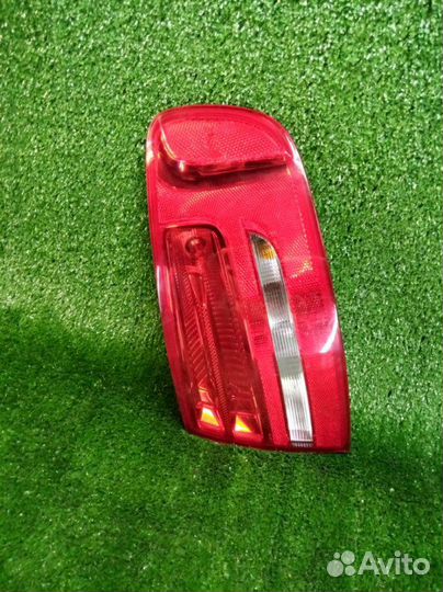Фонарь задний правый Audi A4 8K2 cdha