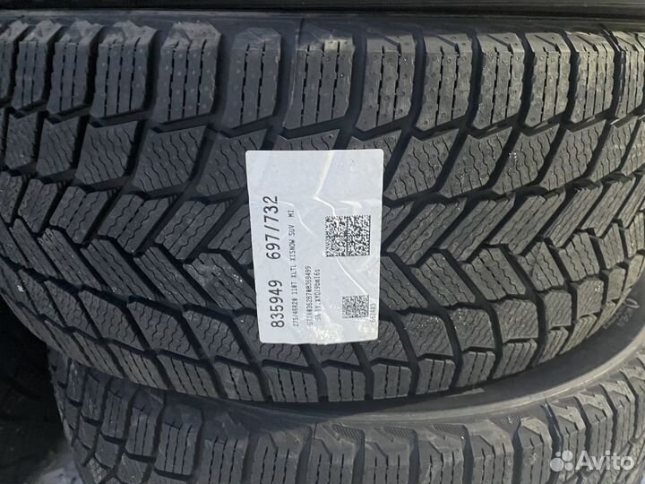 Michelin X-Ice Snow SUV 275/45 R20 и 305/40 R20 110T