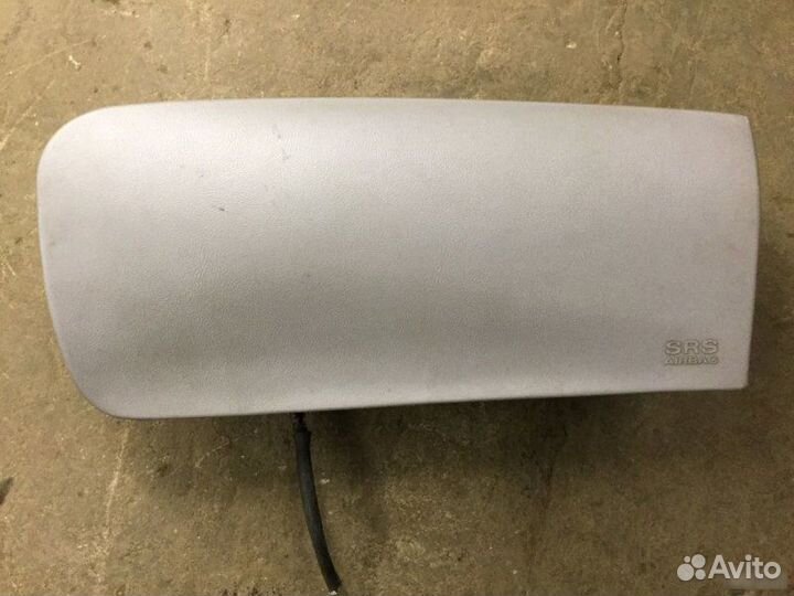 Подушка в торпедо Ford Explorer U2 1995-2001