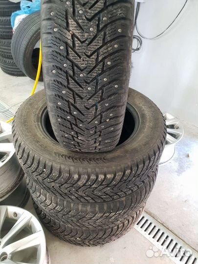 Nokian Tyres Hakkapeliitta 8 SUV 225/65 R17