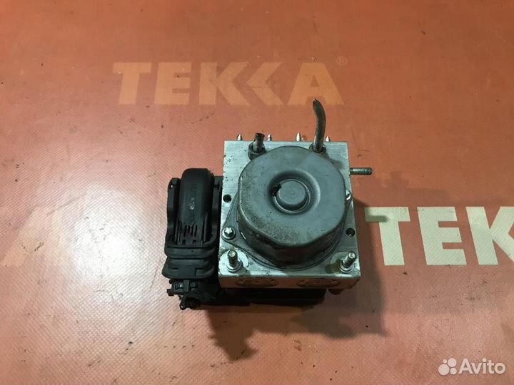 Блок ABS от рено Сандеро 2 (2013-2018 ) Дорестай