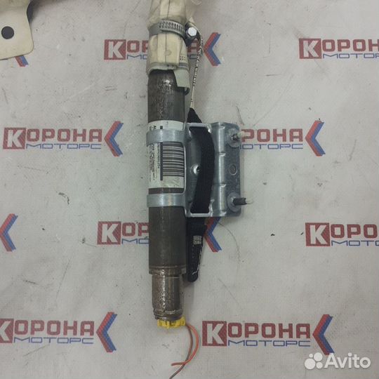 Шторка безопасности правая volvo S80