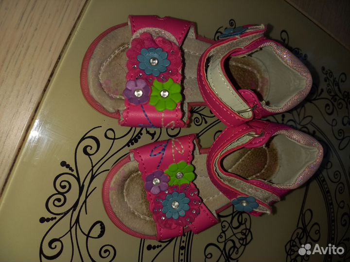 Сандалии для девочки 20 размер