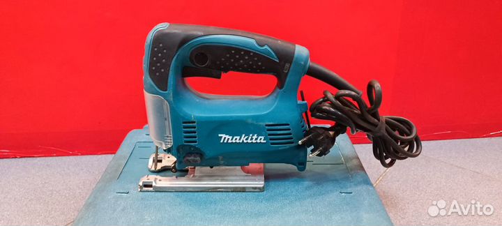 Электролобзик Makita 4329