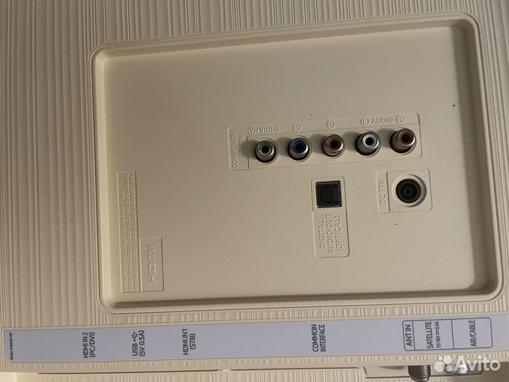 Тедевизор самунг UE32N4010AU