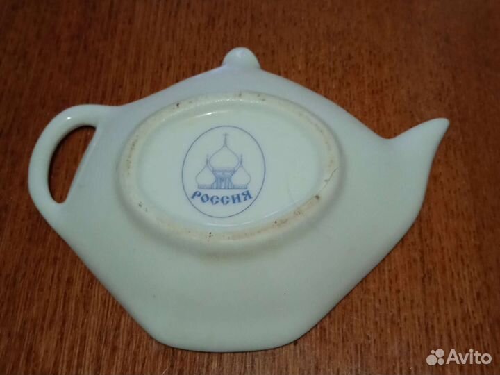 Сувенир фарфоровый