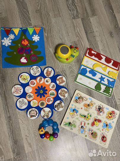 Развивающие игрушки пакетом
