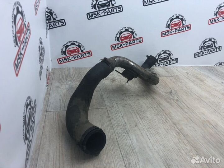 Патрубок воздушного фильтра Ford Focus 2 седан 1