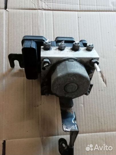 Блок абс Renault Sandero 2 logan 2