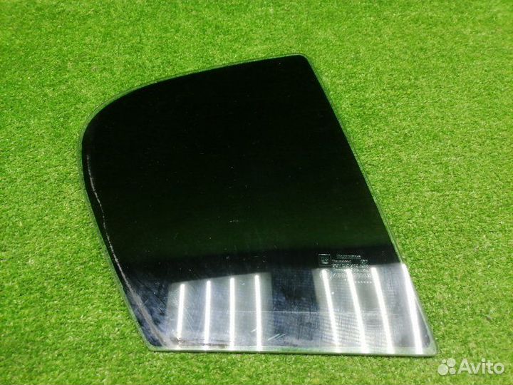 Стекло двери (форточка) заднее правое Opel Astra H