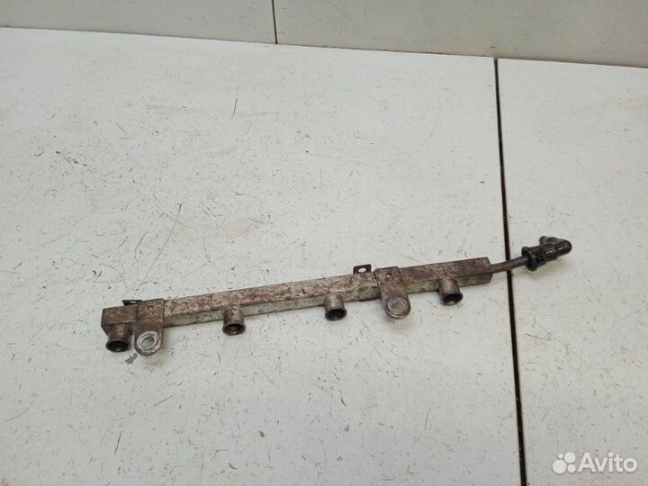 Рейка топливная (рампа) Chevrolet Aveo T250 1.5
