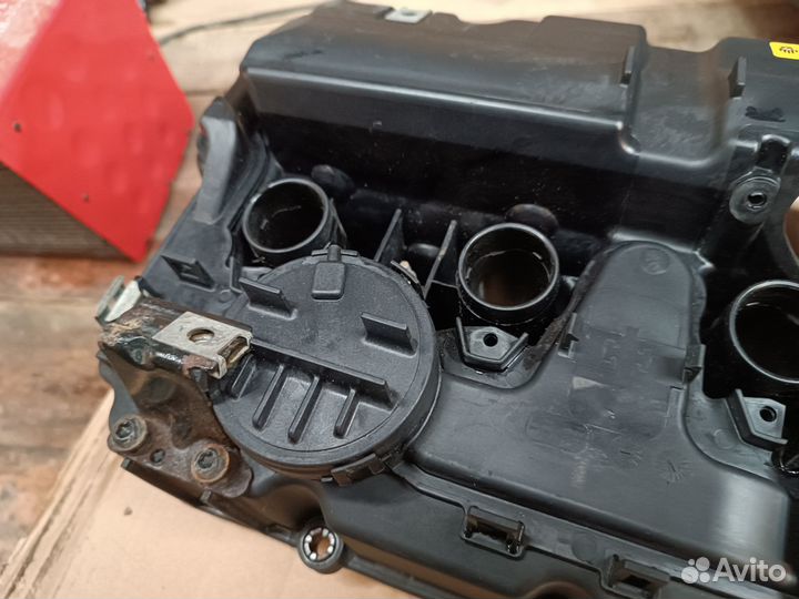 Клапанная крышка BMW N52 11127552281