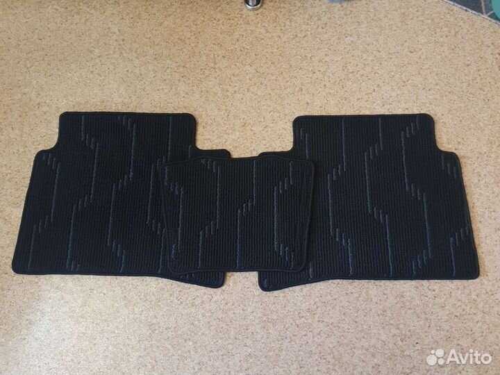 Автомобильные коврики текстильные