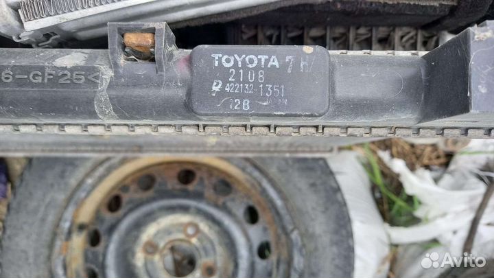 Радиатор охлаждения toyota probox 1nz-fe