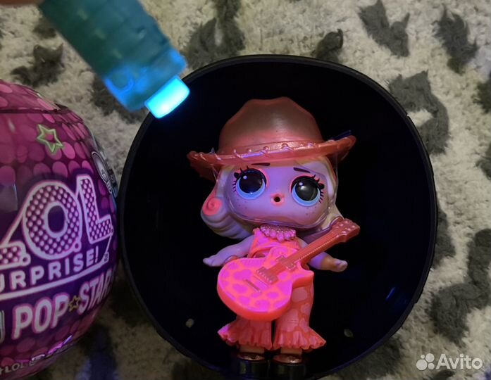 Кукла L.O.L Neon Pop Stars