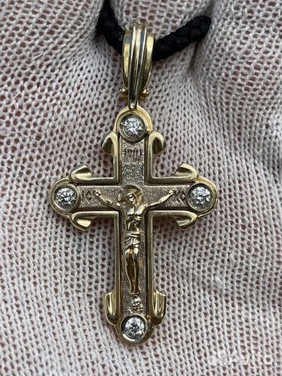 Золотой крест с бриллиантами