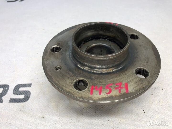 Ступица с подшипником задняя Audi A4 B8