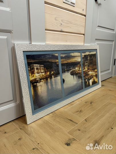 Картина из алмазной мозаики в рамке под стеклом