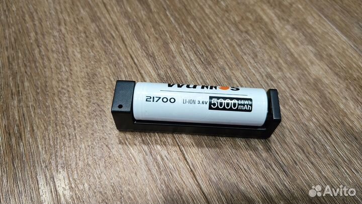 Компактное зарядное устройство для Li-Ion