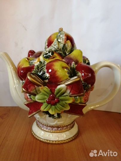 Чайник коллекционный Рождественские фрукты