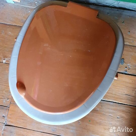 Ведро-биотуалет, судок и памперсы для взрослых