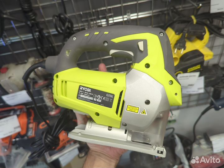Лобзик Ryobi EJ700L с коробкой