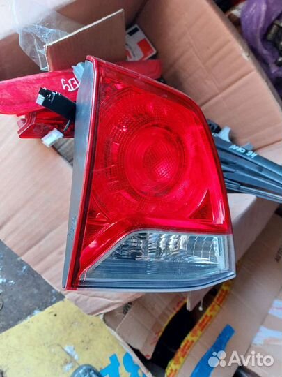 Фонарь внутренний Toyota Land Cruiser 200 2012-14