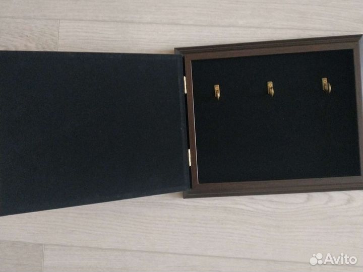 Ключница настенная