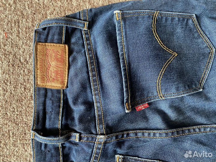 Джинсы левис р 24