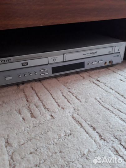 Видеомагнитофон samsung