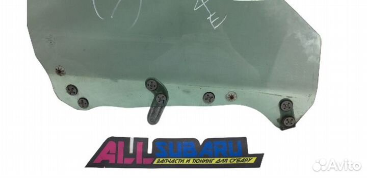 Стекло двери переднее правое Subaru Impreza Wrx