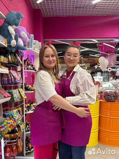 Продавец консультант в магазин сладостей фан фан