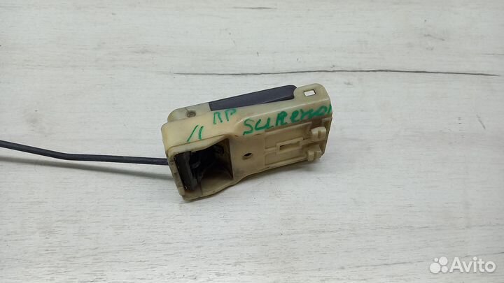 Внутренняя ручка передней двери Nissan Serena c23