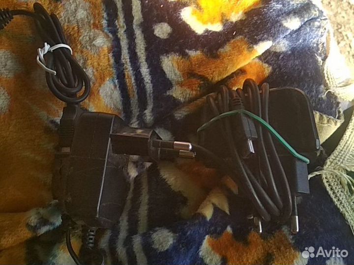 Зарядные устройства на телефон, кабели