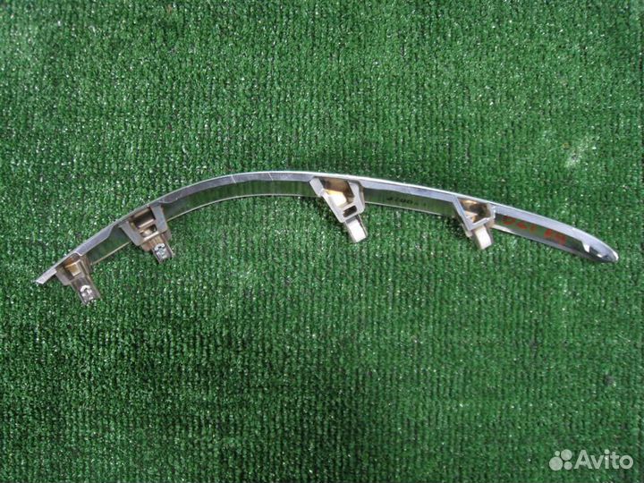 Накладка торпедо правая fiat Sedici 2007