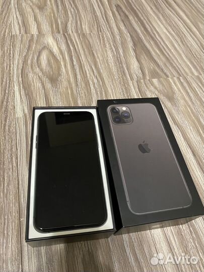 iPhone 11 Pro, 64 ГБ
