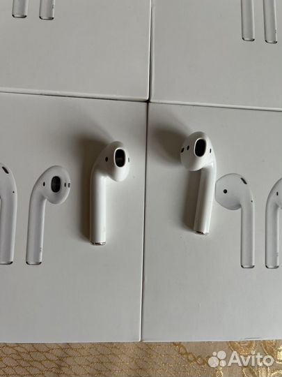 Наушник Apple Airpods 2 (a2031 )левый и правый