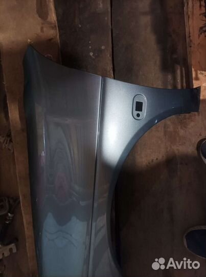 Левое переднее крыло Renault Megan 1 рест