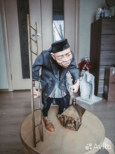 Кукла фигура декорактивная коллекционная Фонарщик