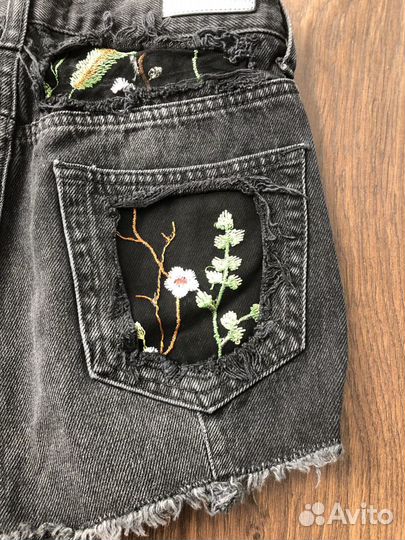 Шорты женские guess