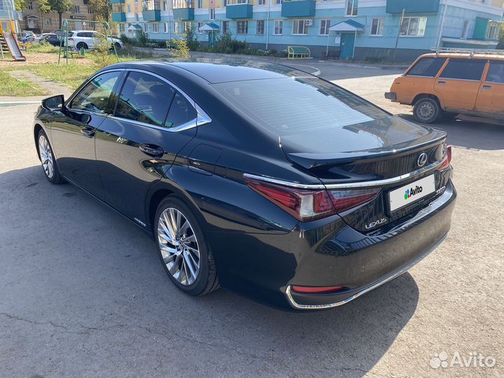 Lexus ES, 2018